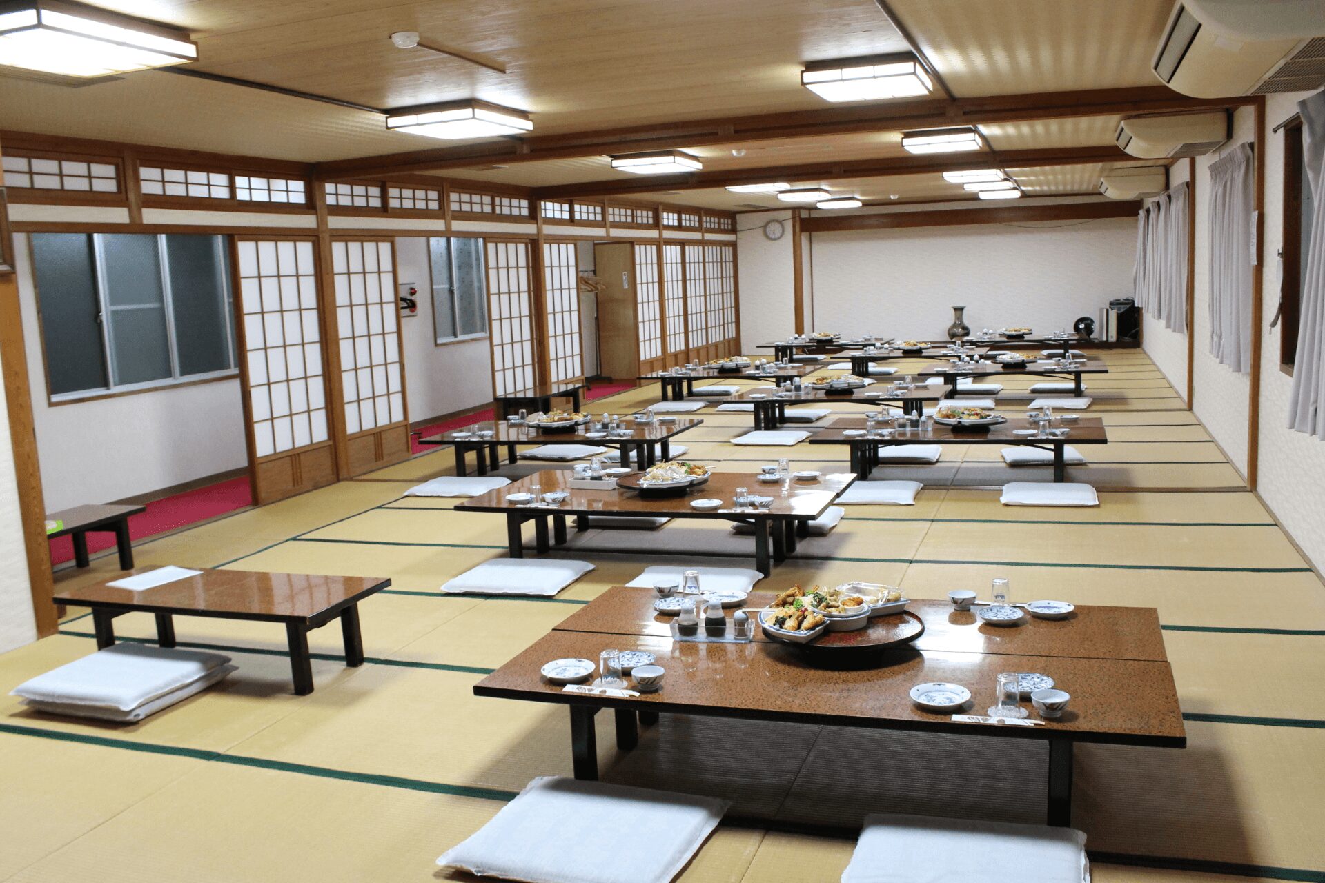 すえひろ旅館 大広間の様子