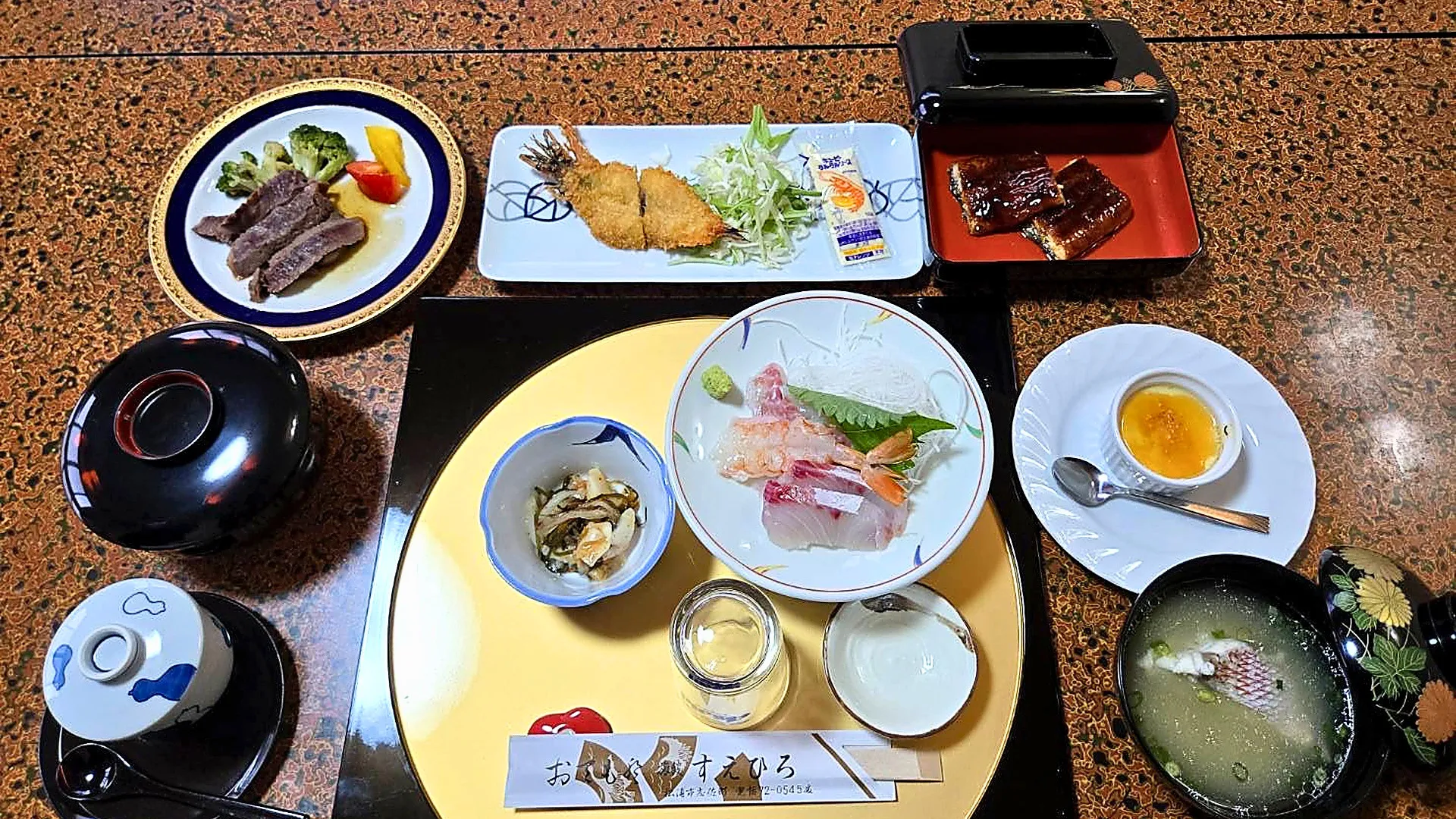 松浦市すえひろ旅館の5,500円宴会コース料理の一例